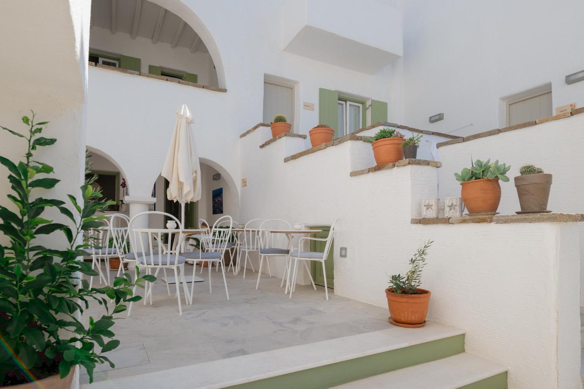 Anthos Apartments 나오우사 외부 사진
