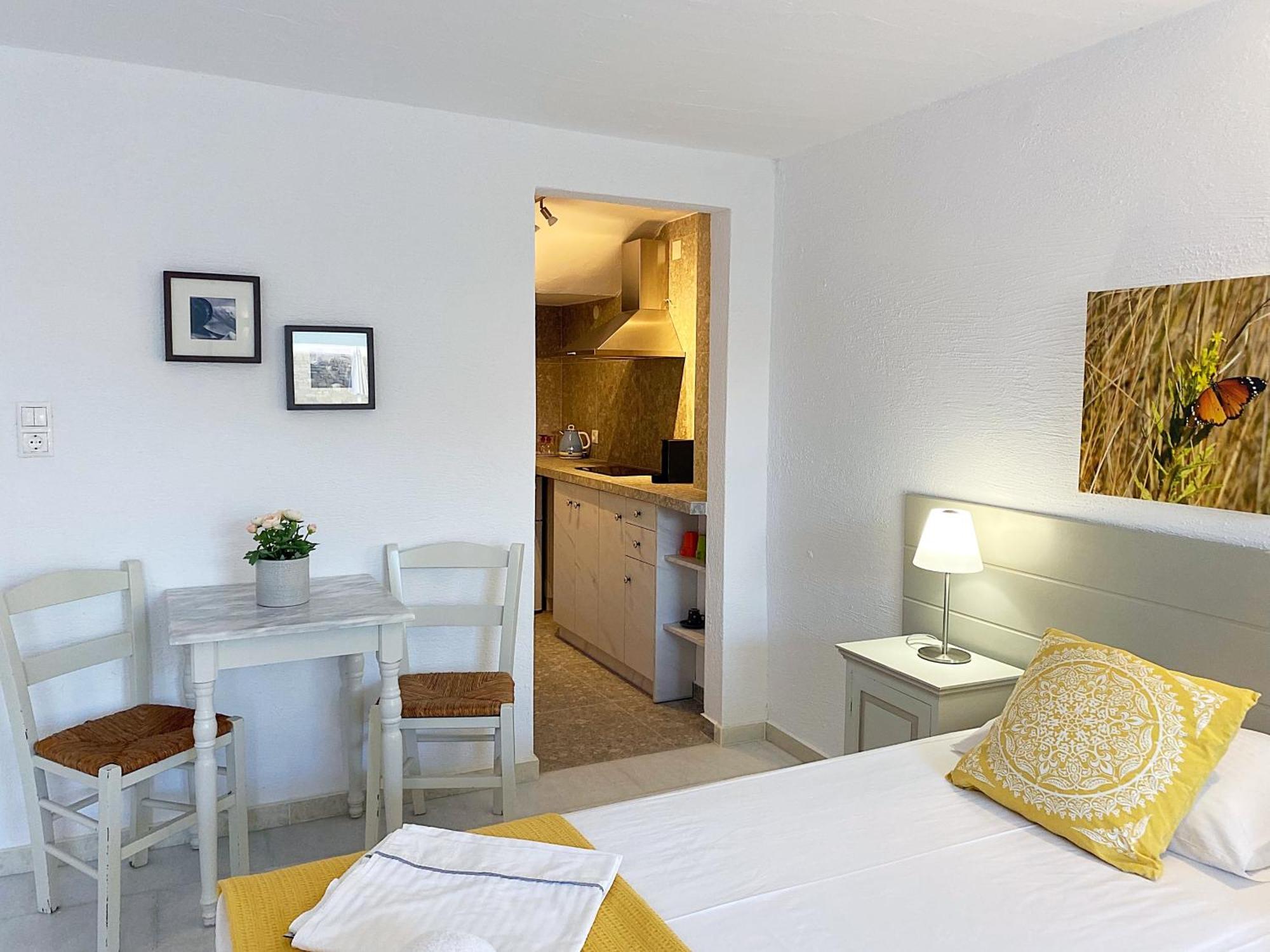 Anthos Apartments 나오우사 외부 사진